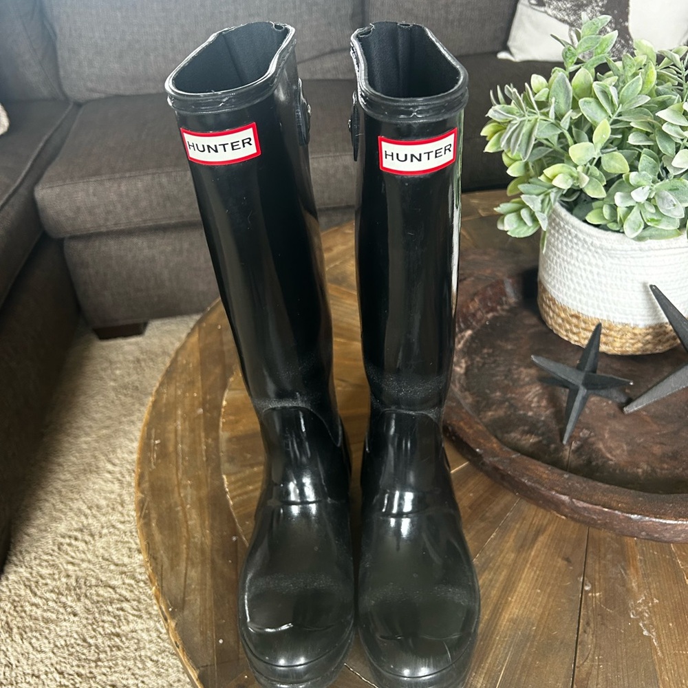 Hunter Rain Boots. Women’s size 6.